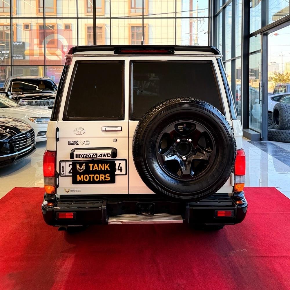 تويوتا لاند كروزر 70